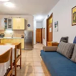 Apartman Stunning In With Wifi Zára