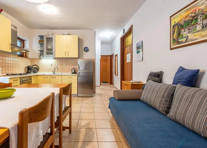 Appartement Stunning In With Wifi Zadar